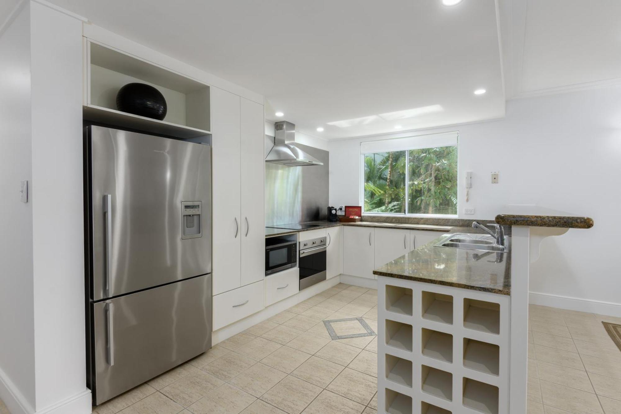 Mandalay Luxury Beachfront Apartments Port Douglas Exterior foto